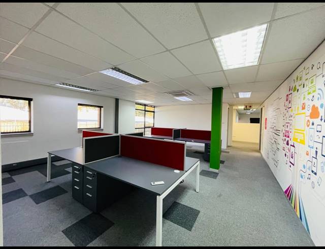 779M² OFFICE TO LET IN MIDRIDGE PARK